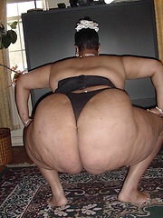 Very big black mama shows her fat ass