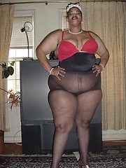 Very big black mama shows her fat ass